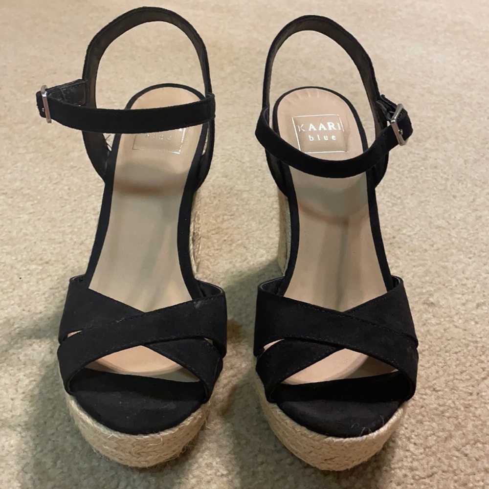 Kaari Blue platform heels